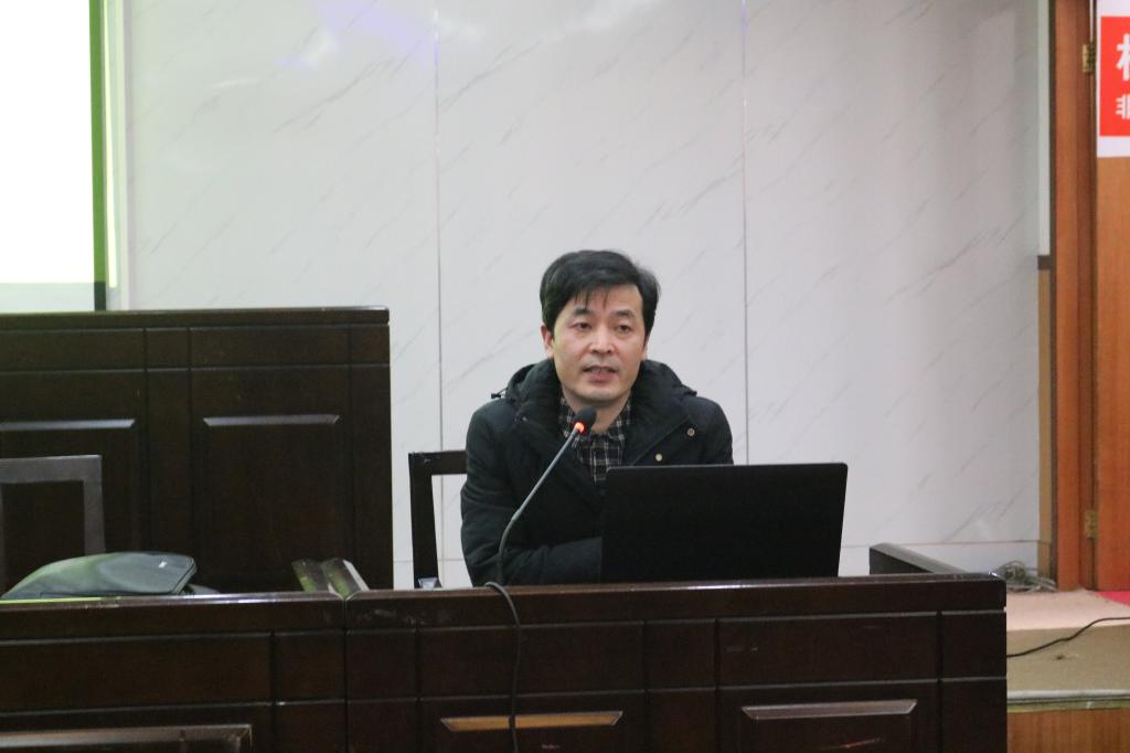 杨龙斌给16级学生做考研动员